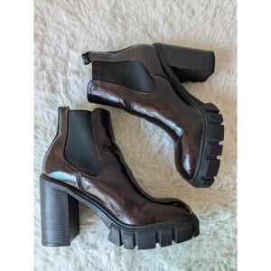 GBG by Guess Women's 6 Burgundy Glossy Platform Chunky Heel Combat Boot EUC